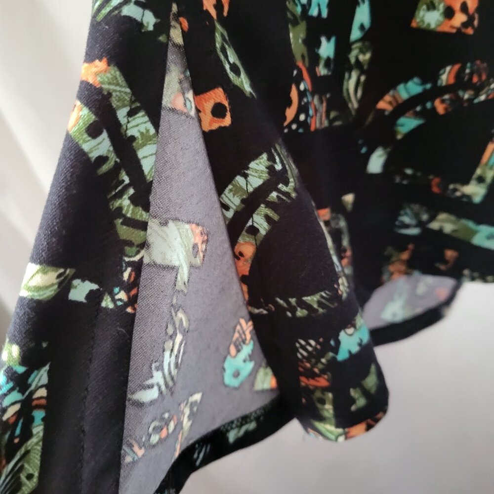 LuLaRoe Simply Comfortable Irma Tunic 2XL Hi-Low eclectic BOHO oversized flowy - Picture 4 of 8